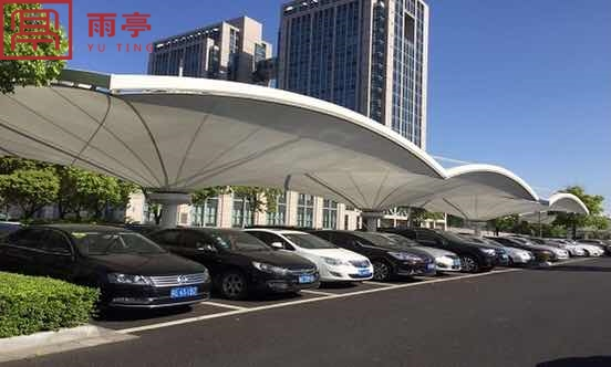 膜结构汽车棚